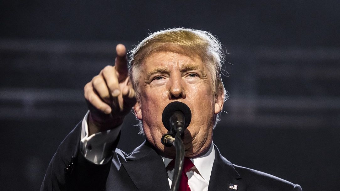 Trump vrea sa ii puna Chinei o noua piedica: Este plina de bani si cand nu ii are ii creeaza!