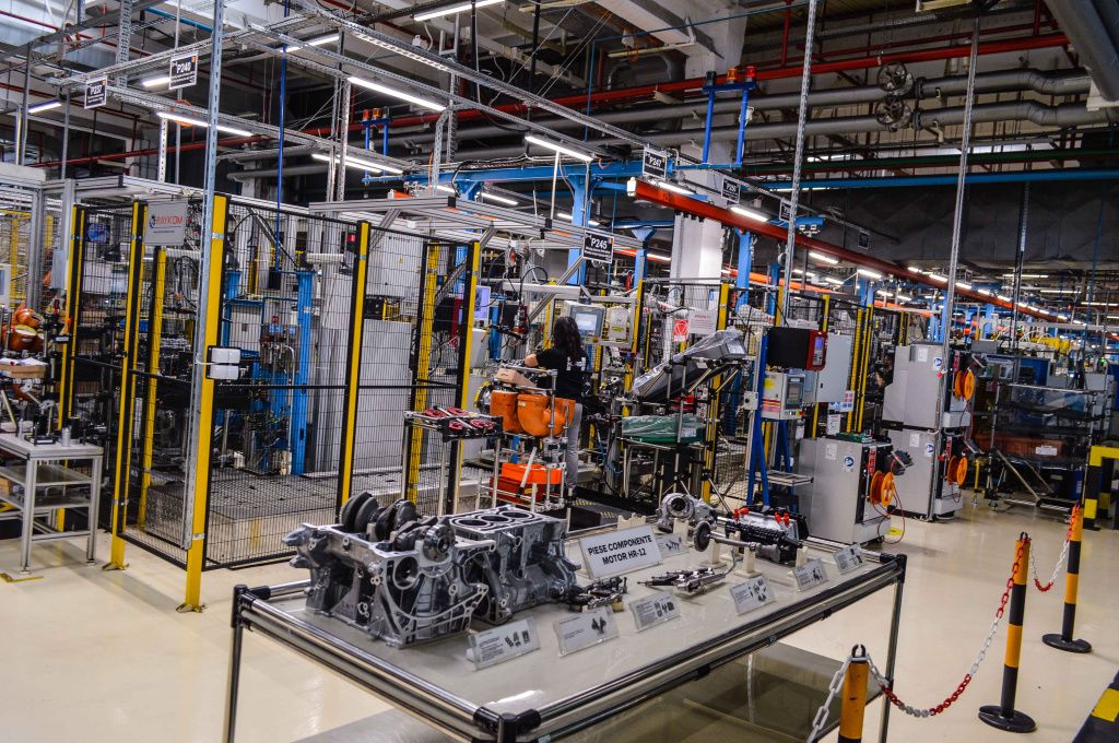 [FOTO] Care sunt secretele noului motor hibrid dezvoltat integral în România și folosit de Dacia - Imagine 4