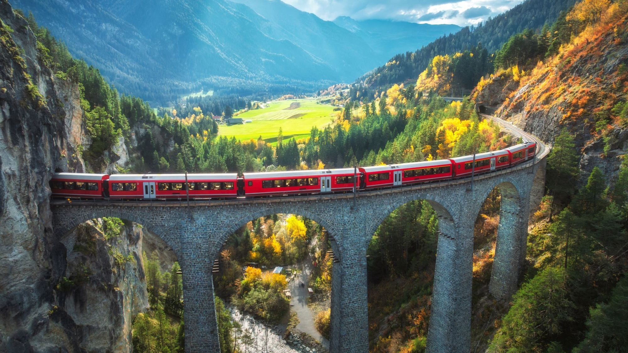 FOTO | Cele mai frumoase și spectaculoase poduri feroviare din Europa