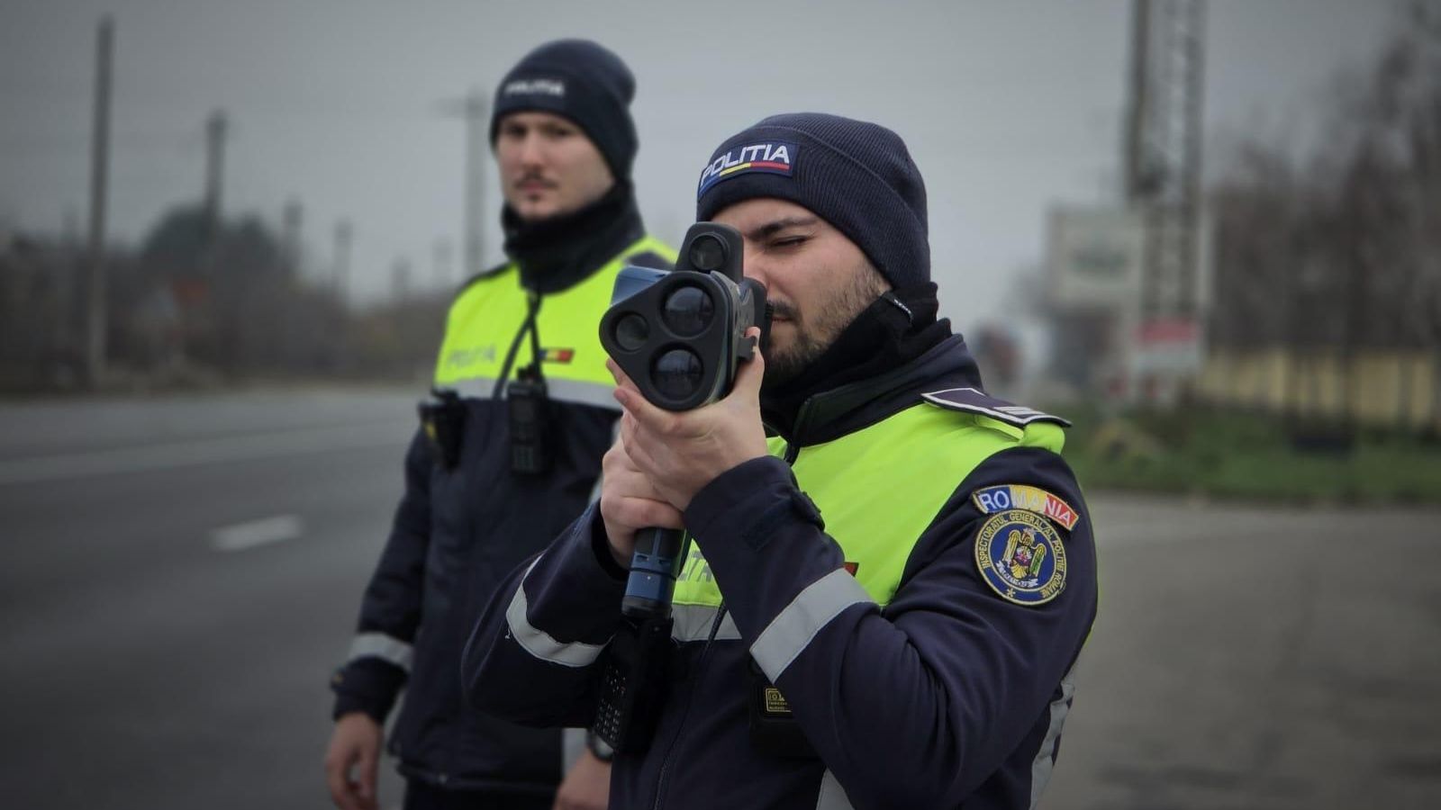 Poliția rutieră a ieșit la ”vânătoare” de Crăciun pe DN1: Peste 1.000 de amenzi în 4 ore