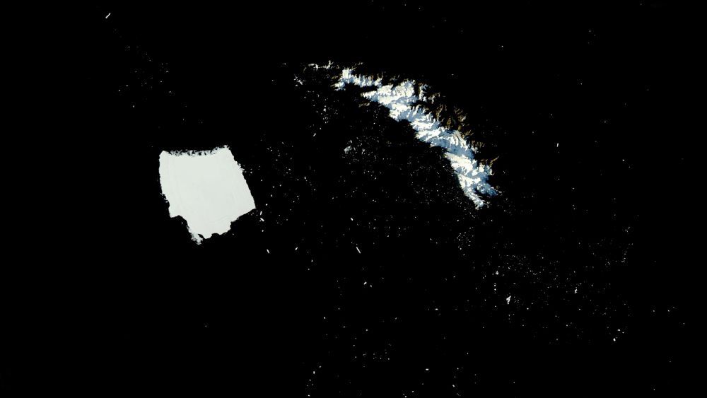 Cel mai mare aisberg din lume, aproape cât insula Rodos, s-a dezintegrat din cauza schimbărilor climatice