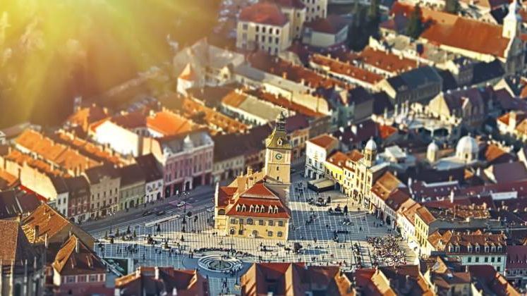 Fitch a confirmat ratingul orasului Brasov la ''BBB minus'', cu perspectiva stabila