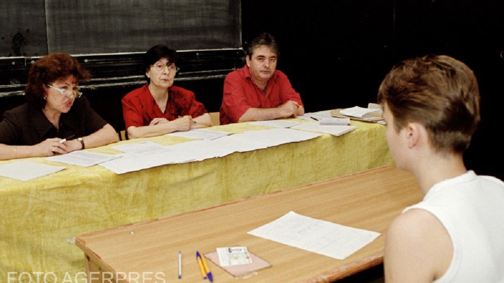 Bani mai mulți pentru profesorii care asistă sau corectează lucrări la Evaluarea Națională și Bacalaureat