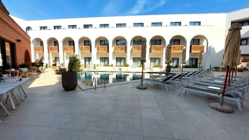Cum arată cel mai nou hotel din România, construit pe proprietatea unui fost mare boier - Imagine 92