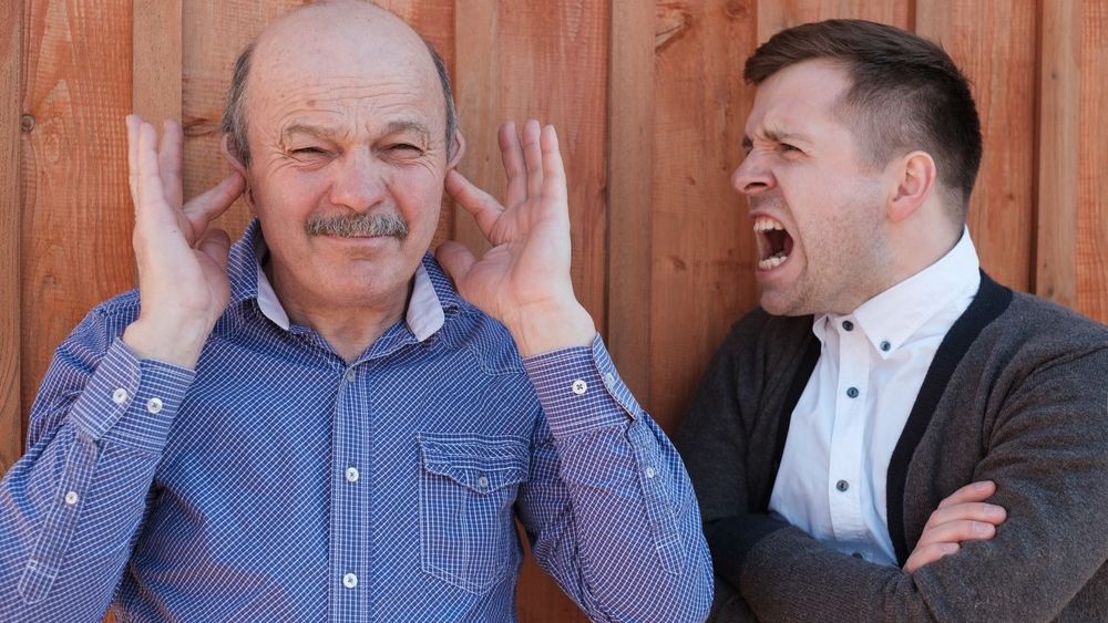 Lupta intre generatii: parintii isi vad copiii medici si avocati, tinerii se viseaza influenceri si creatori de joburi pe PC