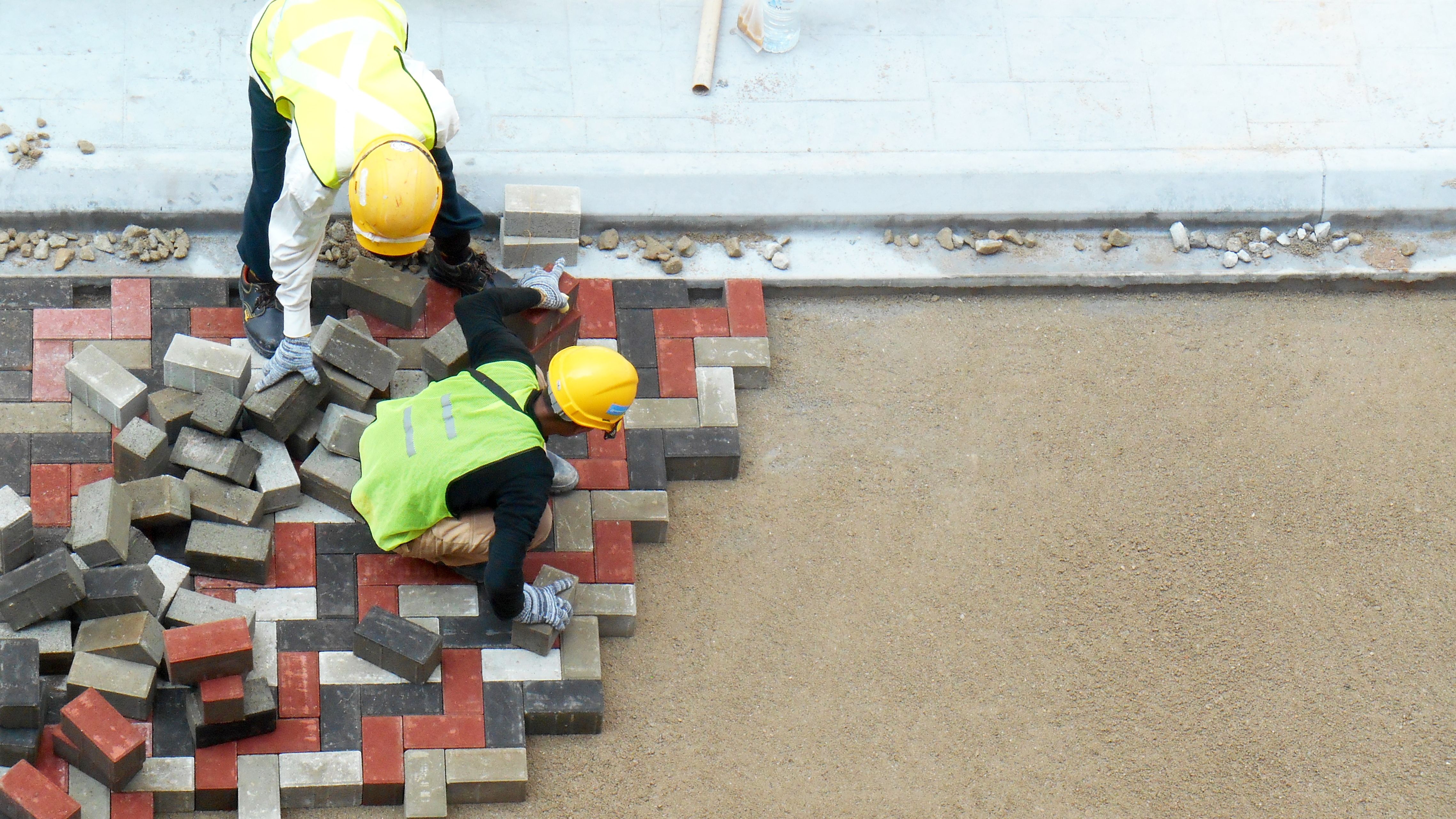 România a pus borduri și pavele de peste 190 de milioane euro în 2022