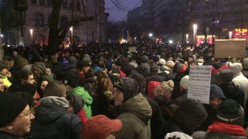 12 persoane au fost condamnate pentru violentele de la protestul anti-OUG 13 din februarie 2017