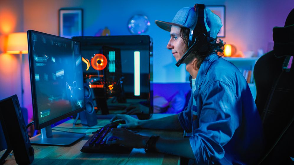 Gamerii vor fi luați în sfârșit în serios. Dar oare se poate trăi în România din jocuri?