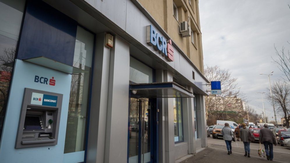 Programul de sărbători al BCR: Sucursalele din afara centrelor comerciale vor fi închise și pe 26 decembrie și 2 ianuarie