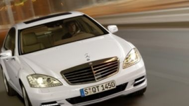 Cel mai economic model hibrid de lux - S 400 Hybrid