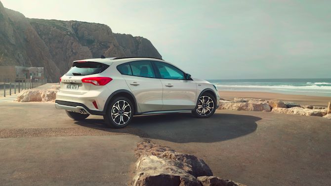 Ford aduce pe piata crossover-ul Focus Active