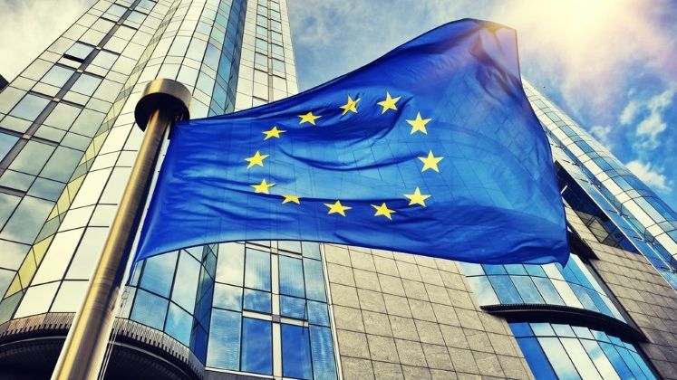 UE lanseaza masuri legale impotriva Germaniei, Marii Britanii si altor cinci state, in scandalul emisiilor