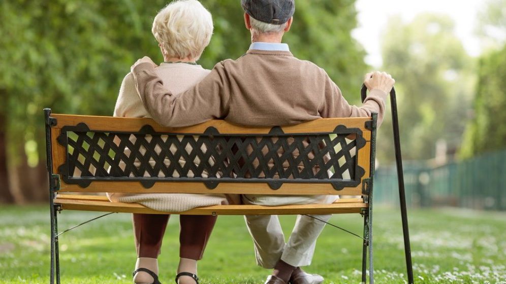 INS: Pensionarii sunt cei care au făcut cele mai multe economii în 2021