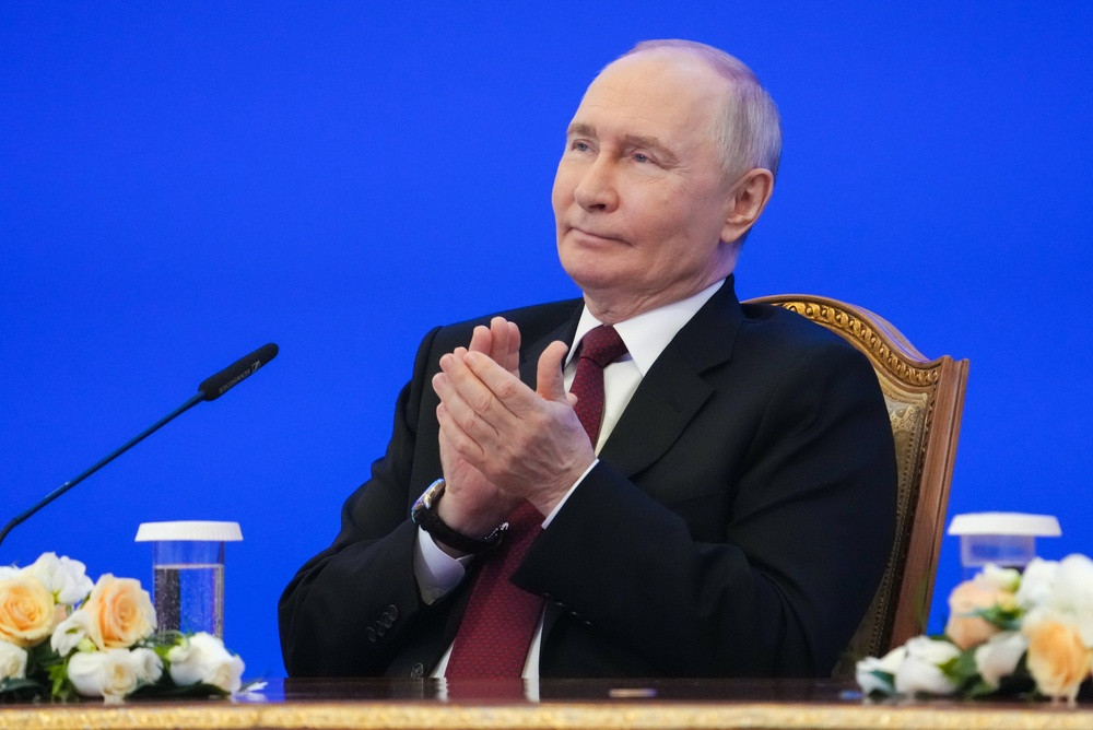 Putin acuză UE și NATO că prelungesc războiul din Ucraina. Discuție rară cu doi lideri europeni