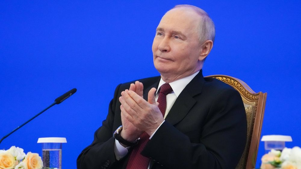 Putin acuză UE și NATO că prelungesc războiul din Ucraina. Discuție rară cu doi lideri europeni