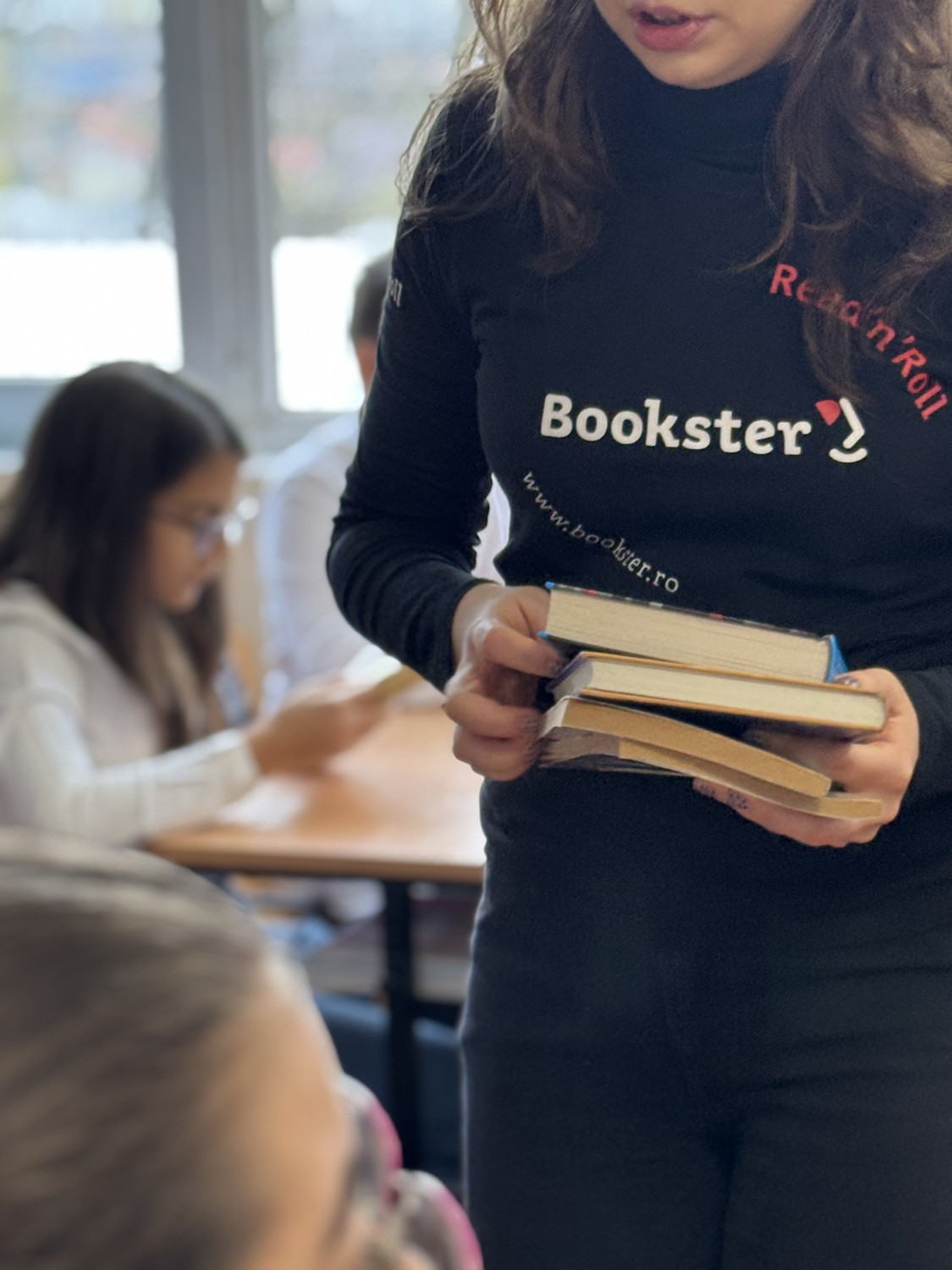 Acces gratuit la cărți, prin împrumut, pentru mai mult de 150.000 de elevi. Fundația Îmi Pasă extinde programul „Bookster în Școli” în șase noi județe