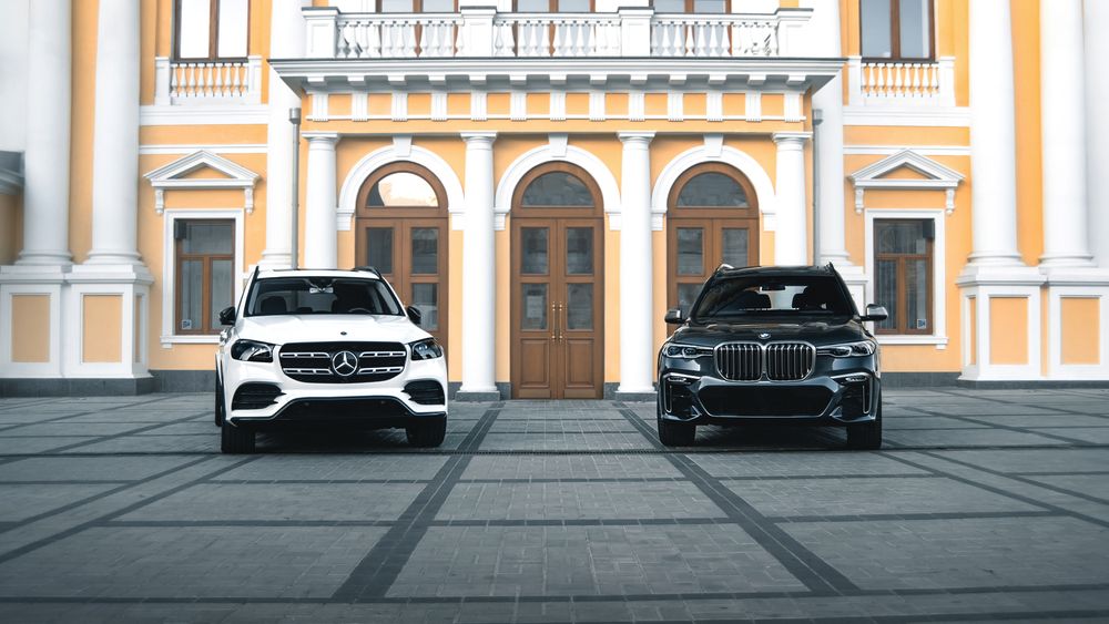 Surpriză de proporții: Mercedes-Benz ar putea să cumpere motoare de la BMW
