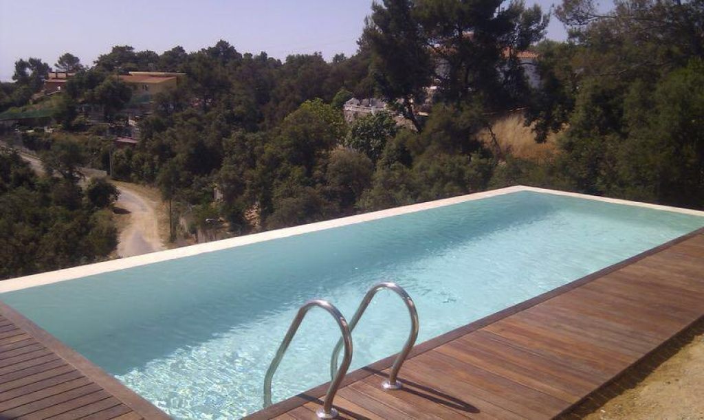 FOTO | Cât mai costă să construiești o piscină în România? Care este prețul la zi - Imagine 9
