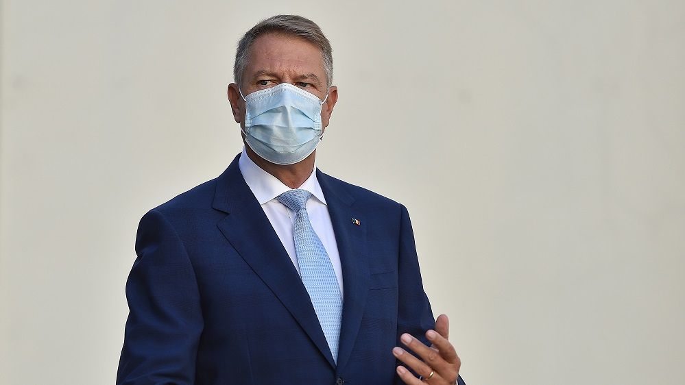Klaus Iohannis, declarații de la sediul INSP: Acolo unde în anumite localități incidența este mai mare, trebuie introduse restricții