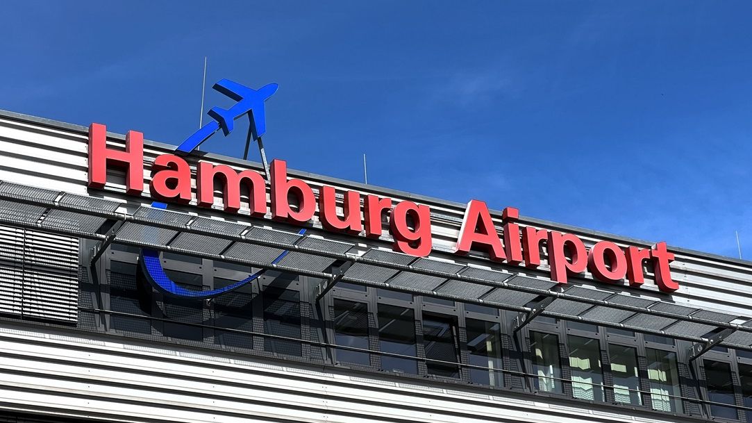 Situație incredibilă pe aeroportul din Hamburg: a fost închis din cauza unei „situații cu ostatici”