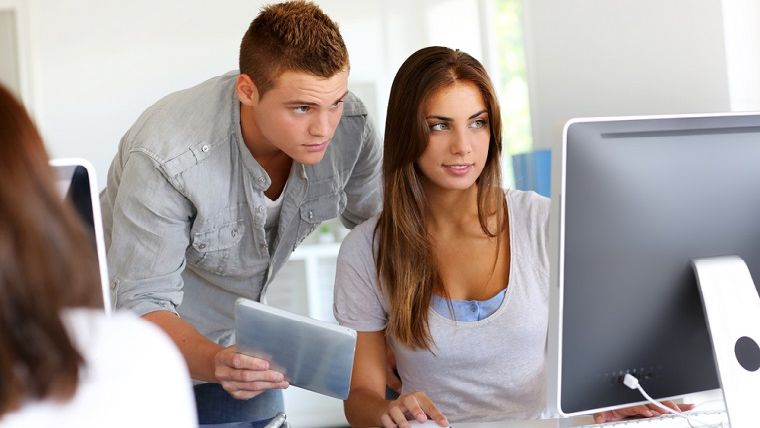7 decizii profesionale pe care trebuie sa le iei la 20 de ani