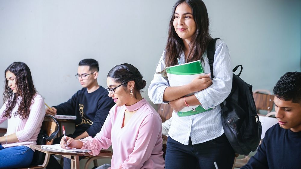 Ce vor elevii și studenții de la noul Guvern. Care sunt principalele lipsuri din școlile și universitățile din România