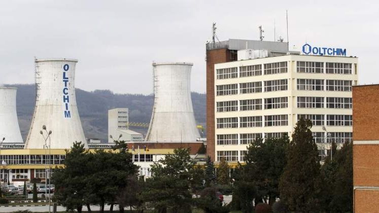 Privatizarea Oltchim: Chimcomplex Borzesti a depus o oferta pentru preluarea activelor combinatului