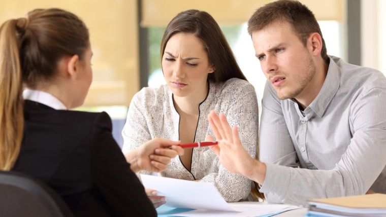 Angajatorii nu majoreaza salariile brute de la 1 ianuarie, pentru ca nu au incredere ca masura ramane in vigoare