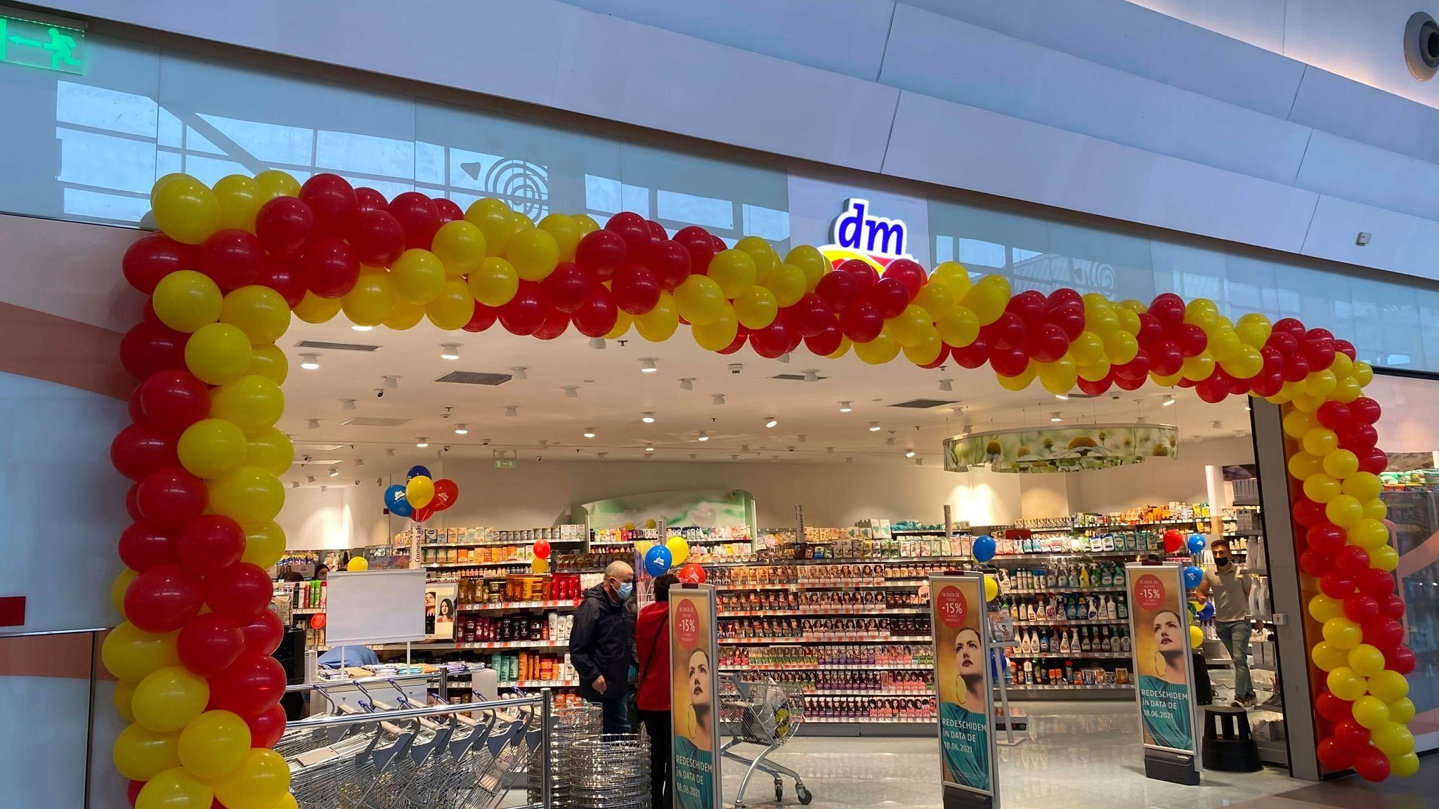 Se deschide cel mai mare magazin dm drogherie markt din România