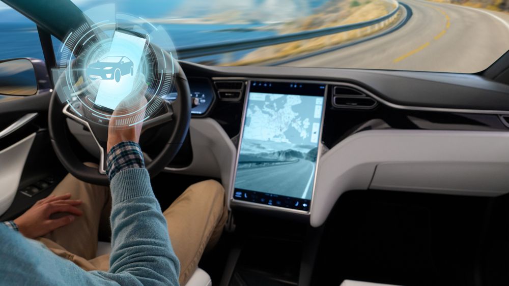 Tesla a făcut anunțul cu privire la taxiul fără șofer. Care este secretul tehnologiei