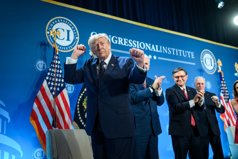 Trump vrea 15 nave de război care să-i poarte numele. Proiectul ar putea costa 275 de miliarde de dolari