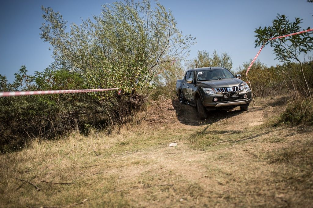 Mitsubishi L200 - Imagine 13