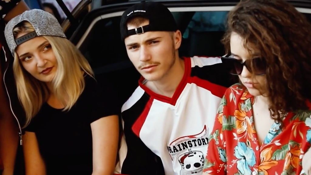 [VIDEO] Andronescu, ironizata de elevi intr-un clip hip-hop