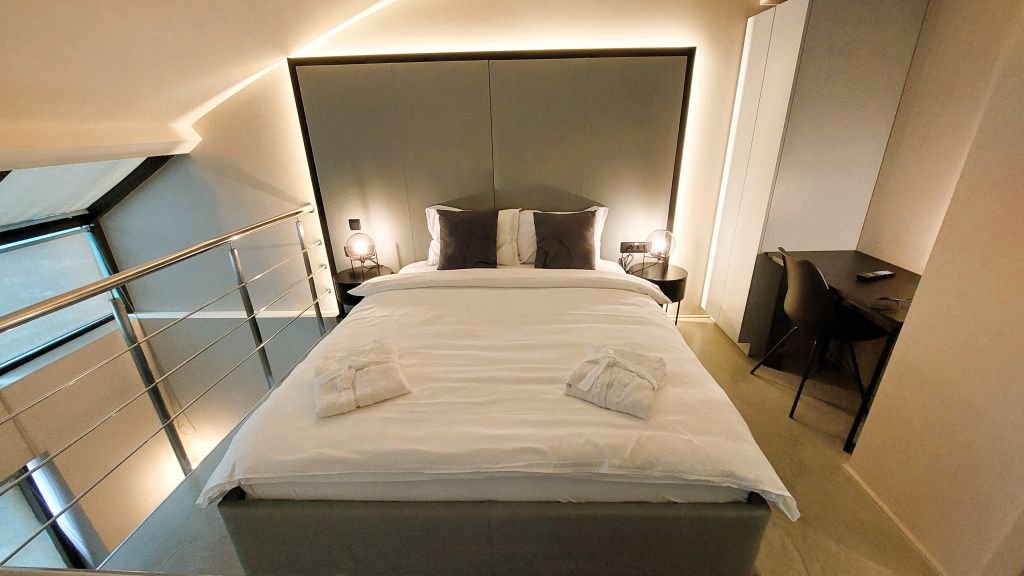 GALERIE FOTO | Cum arată apartamentele milionarei Anja Graf din centrul Capitalei - Imagine 23