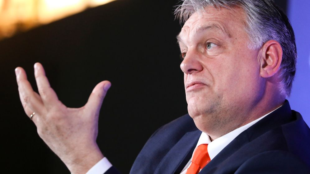 Efectul Orban: Cozi la benzinăriile din Ungaria din cauza plafonării prețului carburanților. Inflația a trecut de 21%