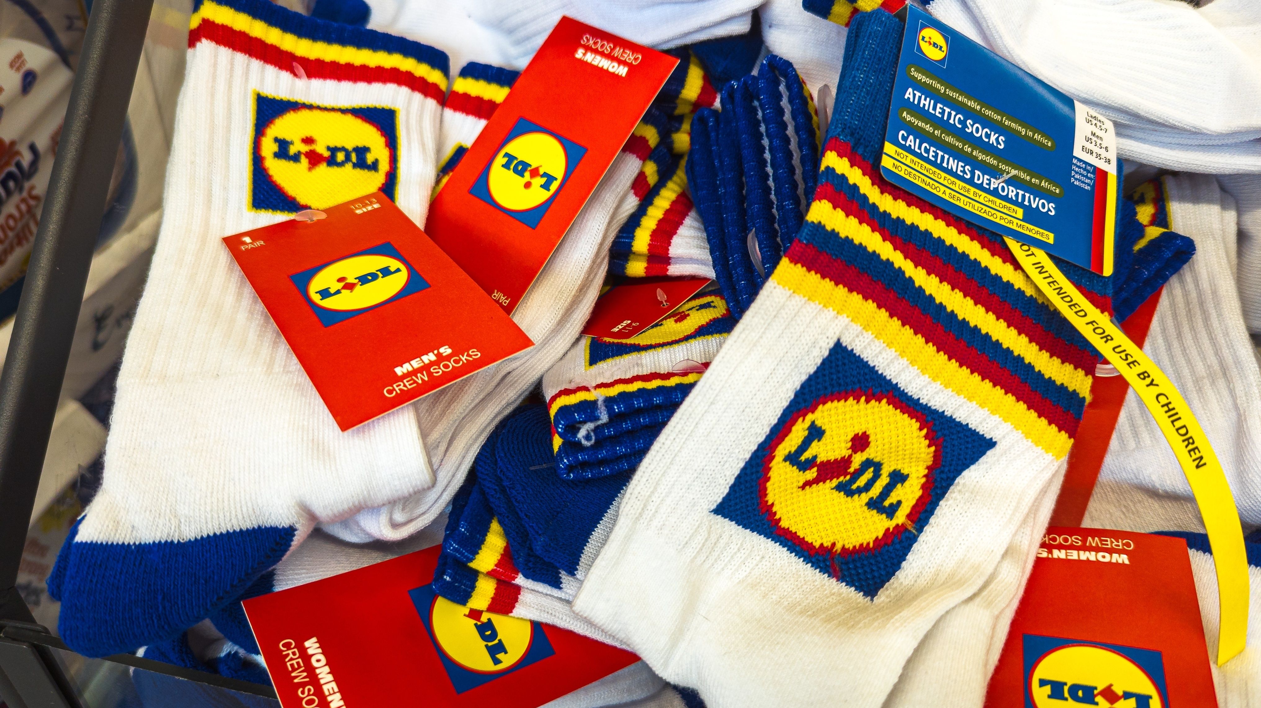 Schimbări majore în magazine Lidl. Produsele nealimentare vor fi organizate în ”6 lumi” separate