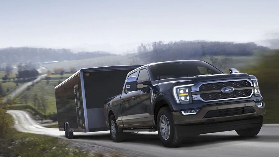 Ford reduce producţia celui mai profitabil model, din cauza lipsei de cipuri