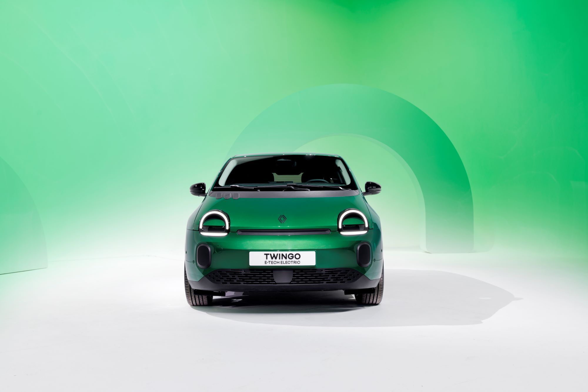 FOTO | Noul Renault Twingo este aici. Cât va costa micro-mașina de oraș pe care se bazează înlocuitorul Daciei Spring - Poza 5