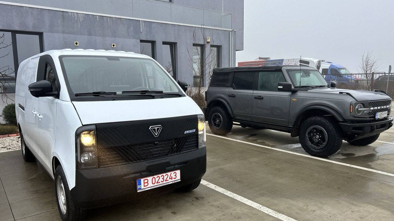 Un nume legendar din industria auto românească revine. Ce performanțe are utilitara electrică Tudor