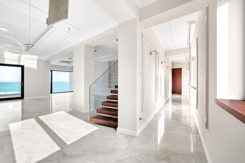 Cum arăta un penthouse de peste 1 milion de euro amplasat pe malul mării la Olimp - Imagine 12