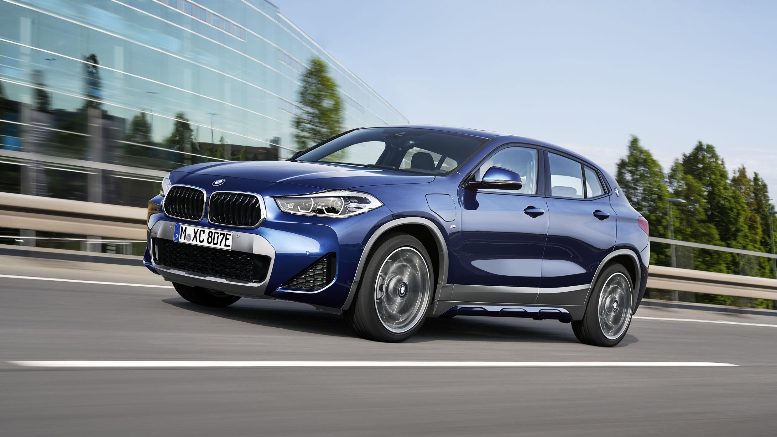 BMW își prezintă un model nou în Fortnite. Jucătorii vor putea să personalizeze SUV-ul așa cum doresc