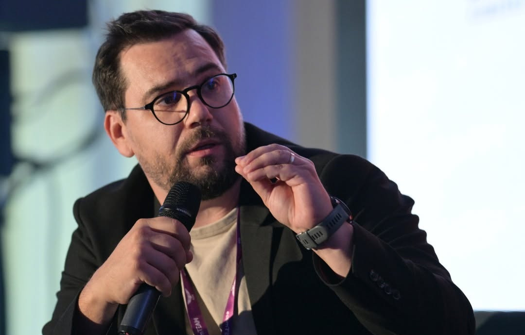 TABEL Vrei să faci bani cu ChatGPT Ads? Cum arată primele rezultate ale unor campanii și ce spune un expert în digital marketing