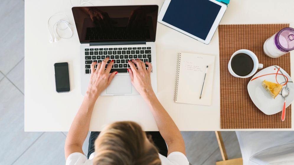 Modificări legislative privind șomajul tehnic, reducerea timpului de lucru și ajutorul pentru telemuncă