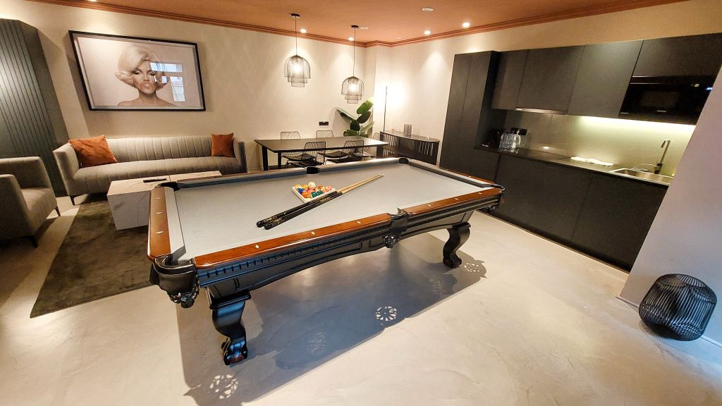 GALERIE FOTO | Cum arată apartamentele milionarei Anja Graf din centrul Capitalei - Imagine 40