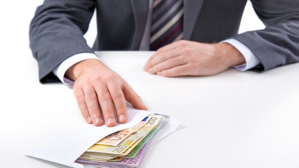 Munca la negru: Inspecția Muncii a dat amenzi de peste 1 mil. lei angajatorilor din agricultură, HoReCa și servicii, în ultimele trei luni