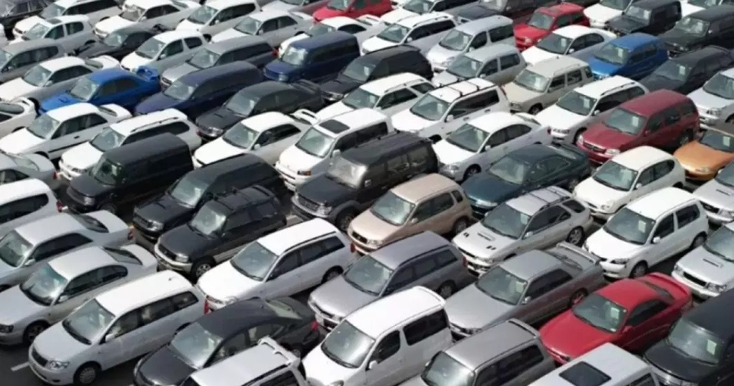 Care sunt culorile preferate de românii care cumpără mașini. Ce arată statistica RAR