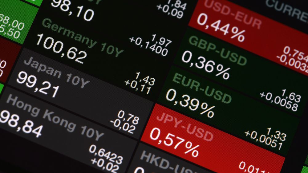 Leul se va întări datorită listării la bursă a Hidroelectrica