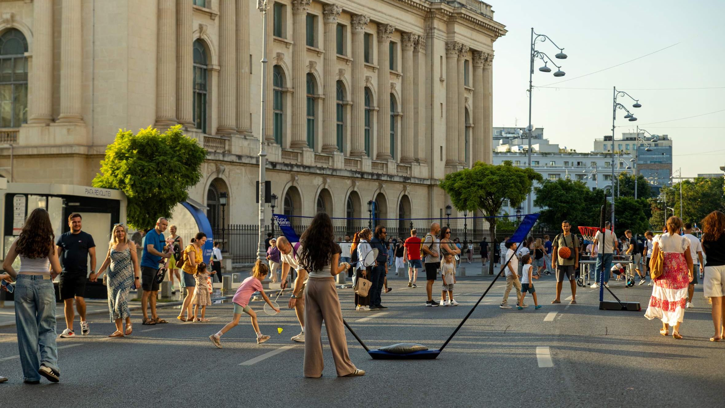 Calea Victoriei devine pietonală în weekendul de Sfânta Maria. Programul „Străzi Deschise - București”