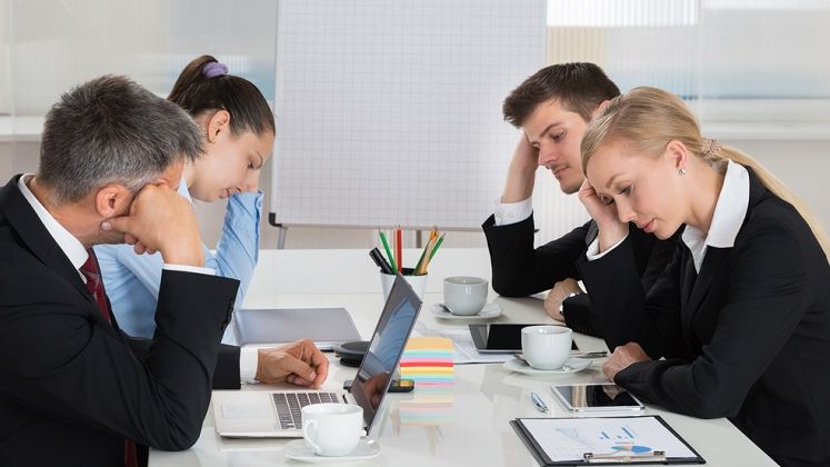 Vin vremuri grele: 5 sfaturi pentru a economisi cat mai multi bani