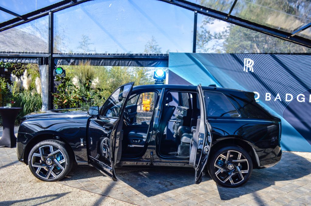 GALERIE FOTO | Rolls-Royce aduce mai multe premiere europene importante la București - Imagine 30